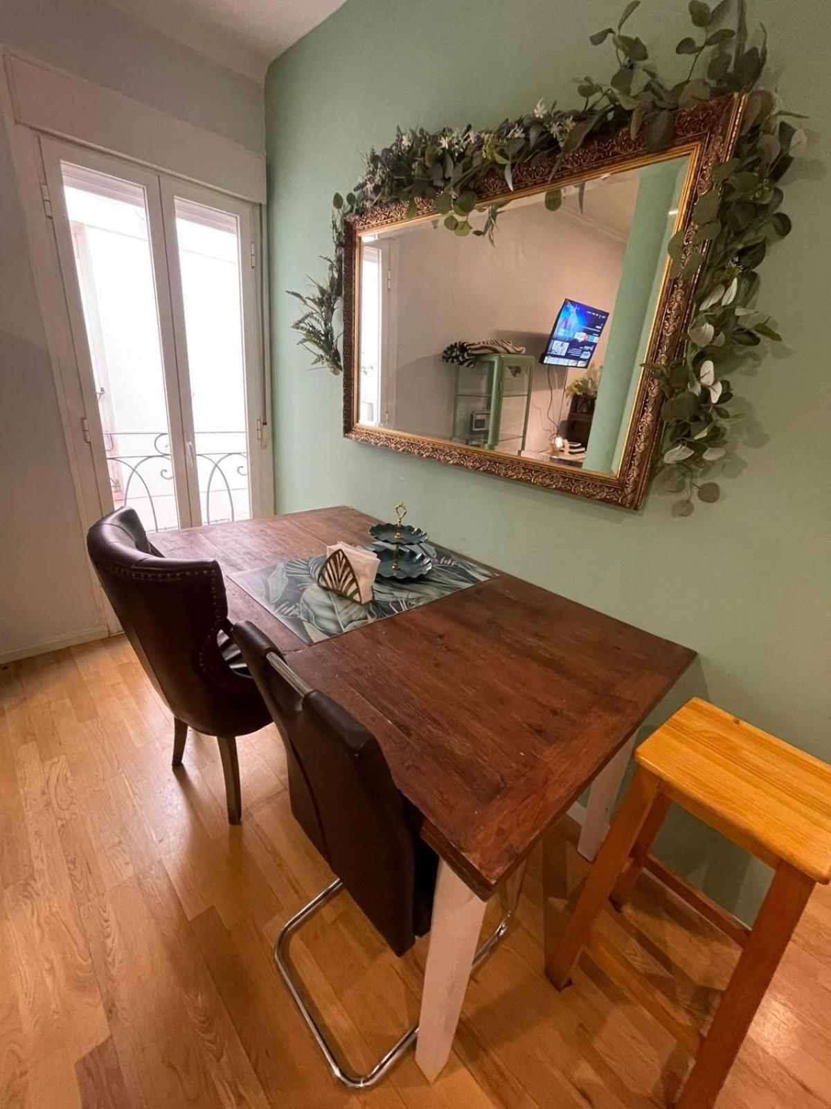 Guest house Cozy Family Apartment